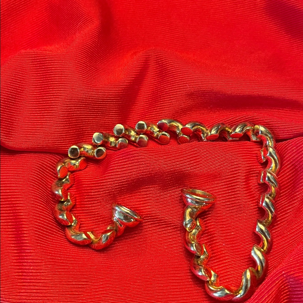 This Beautiful San Marco 8” bracelet is ready to wear for any occasion.